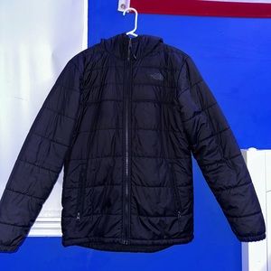 North face Men’s puffer (Small)